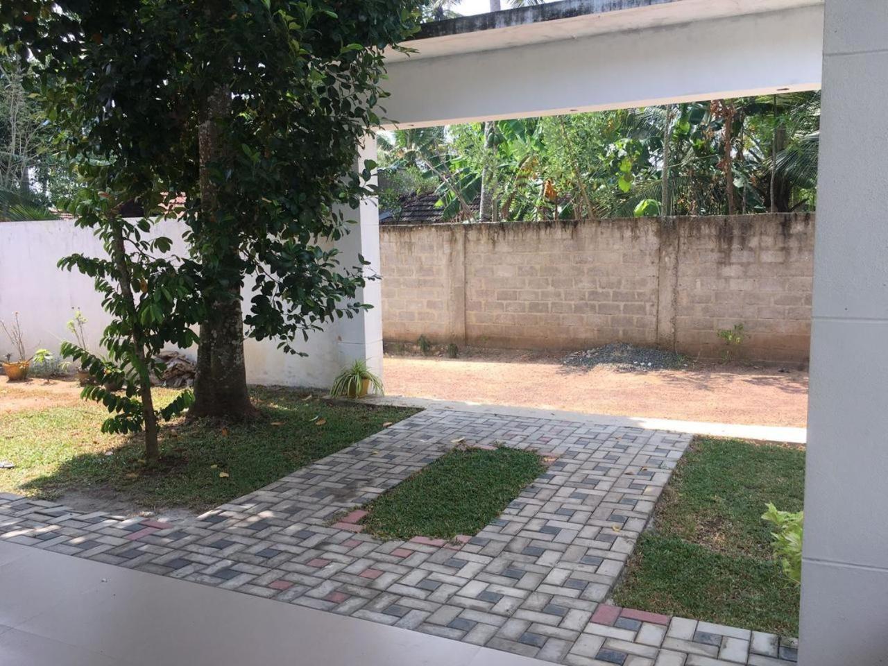 Bosadi Homestay كاتوناياكى المظهر الخارجي الصورة